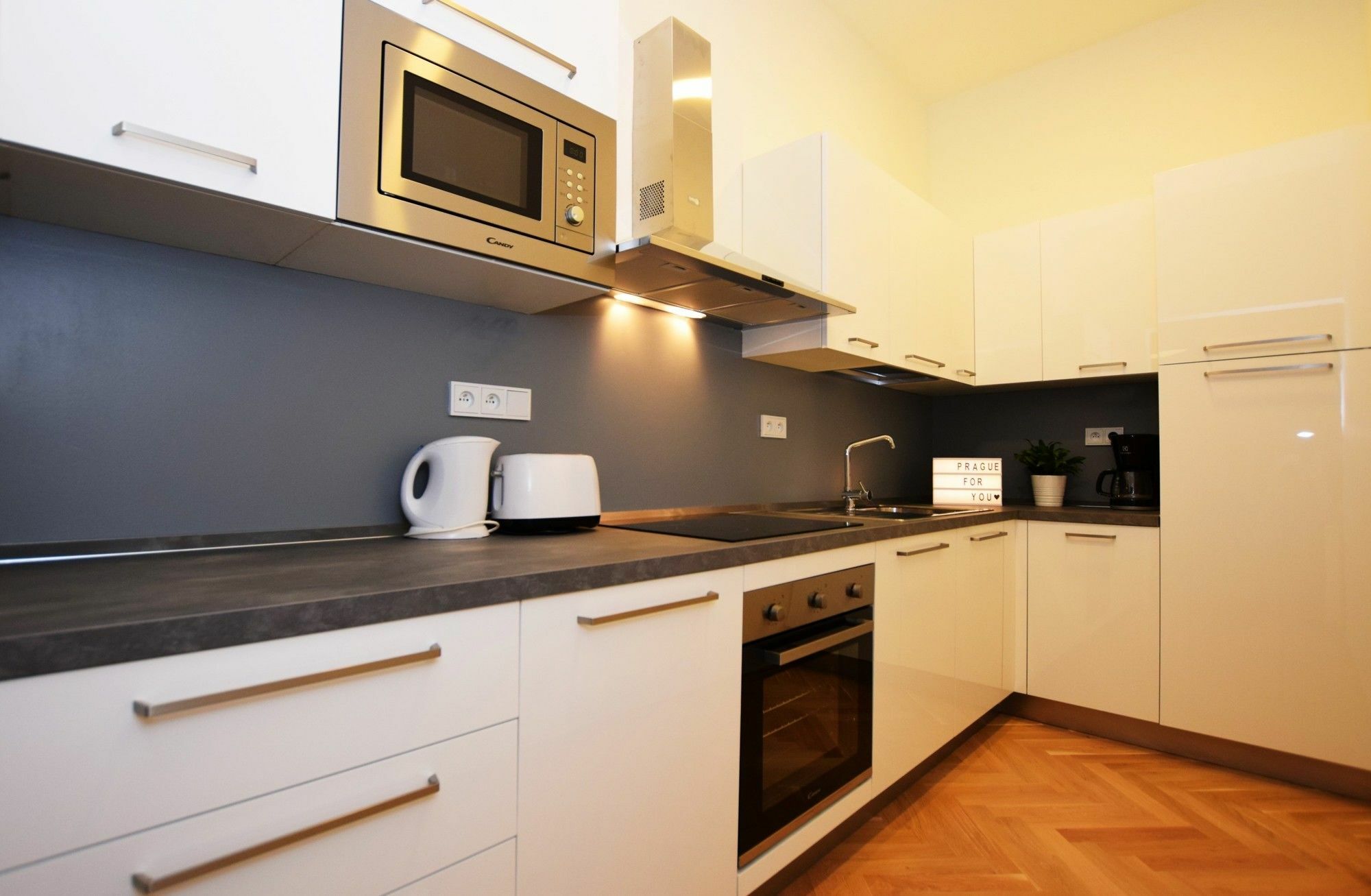 Rehorova Apartments Прага Екстериор снимка