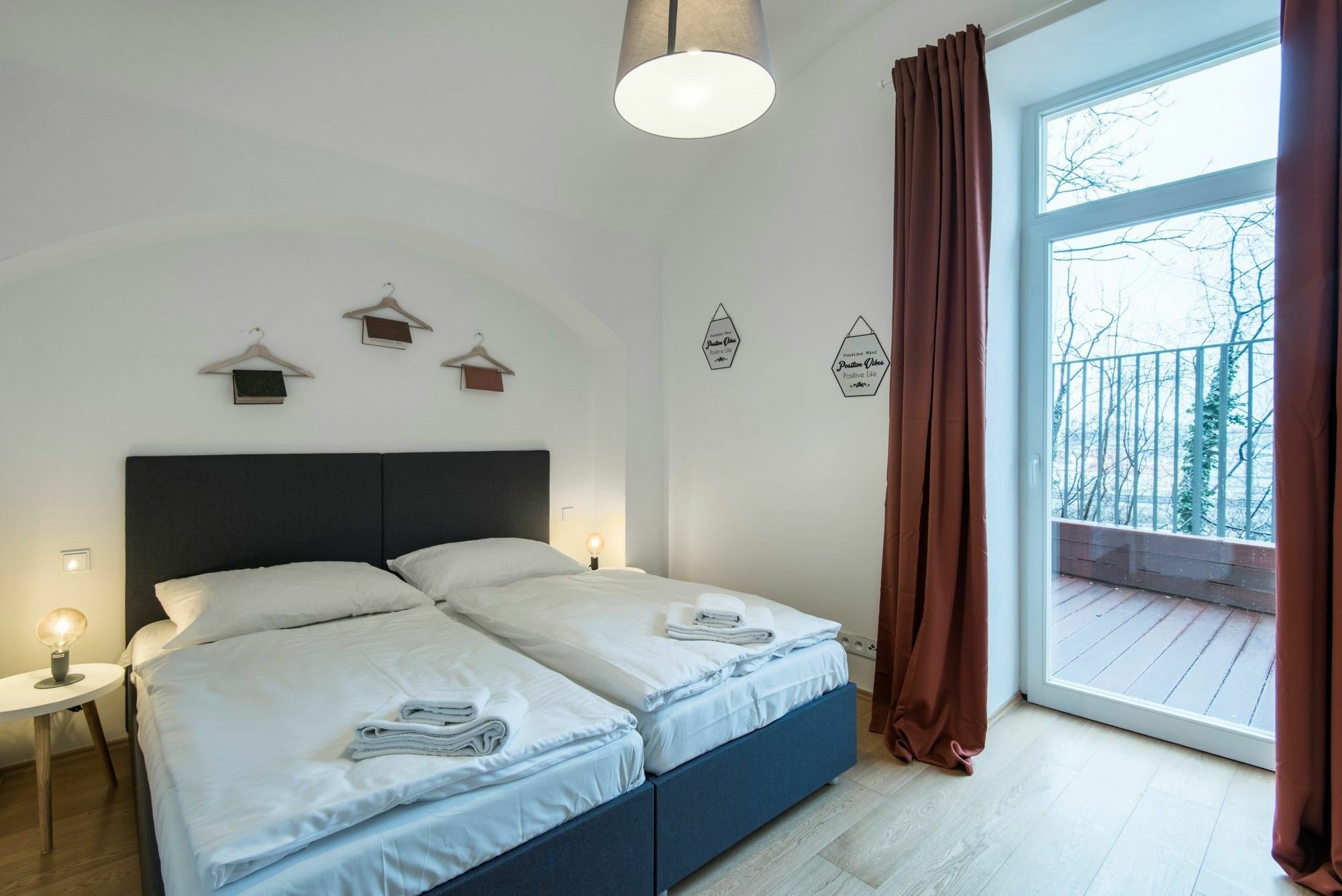Rehorova Apartments Прага Екстериор снимка