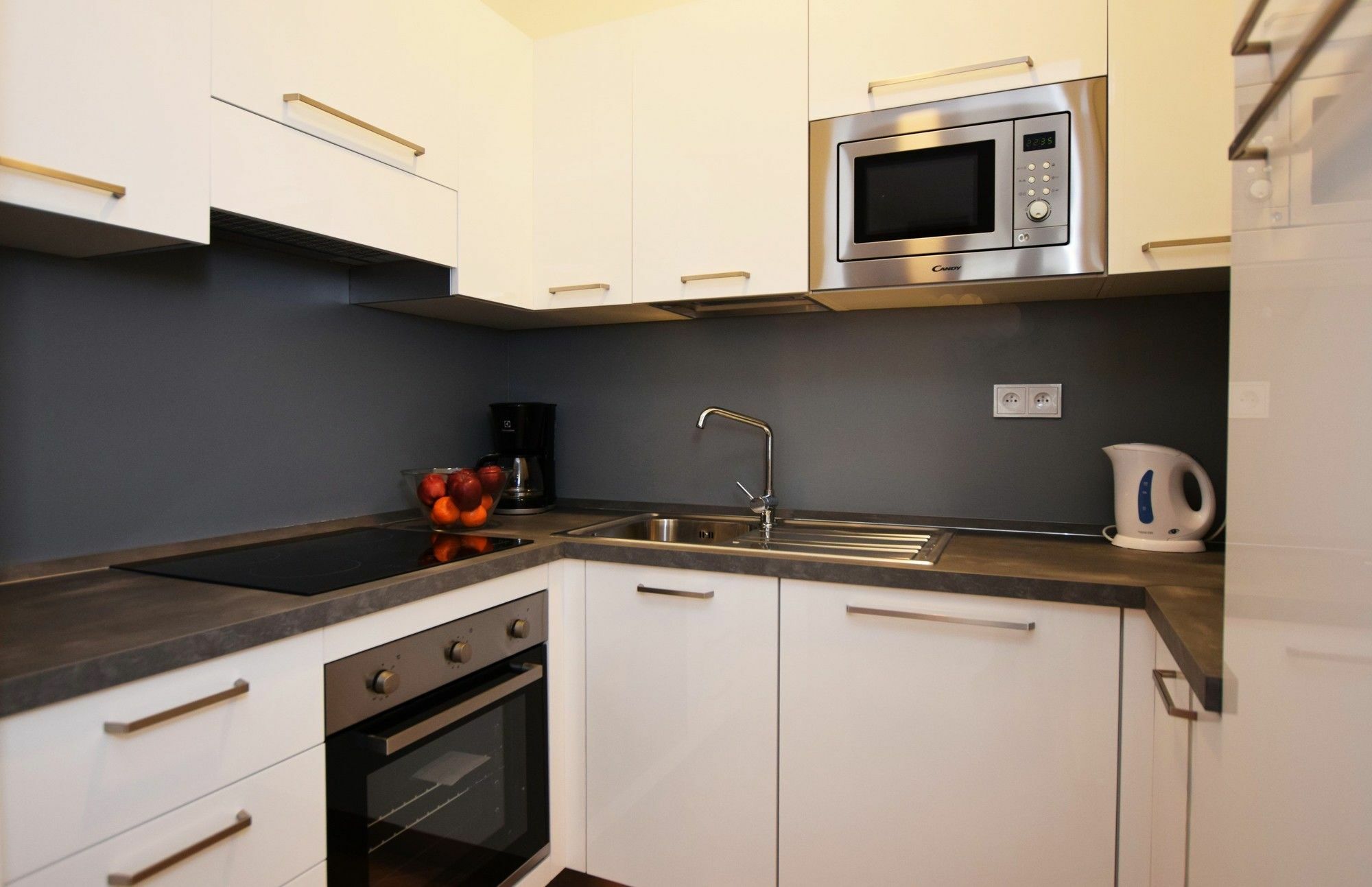 Rehorova Apartments Прага Екстериор снимка
