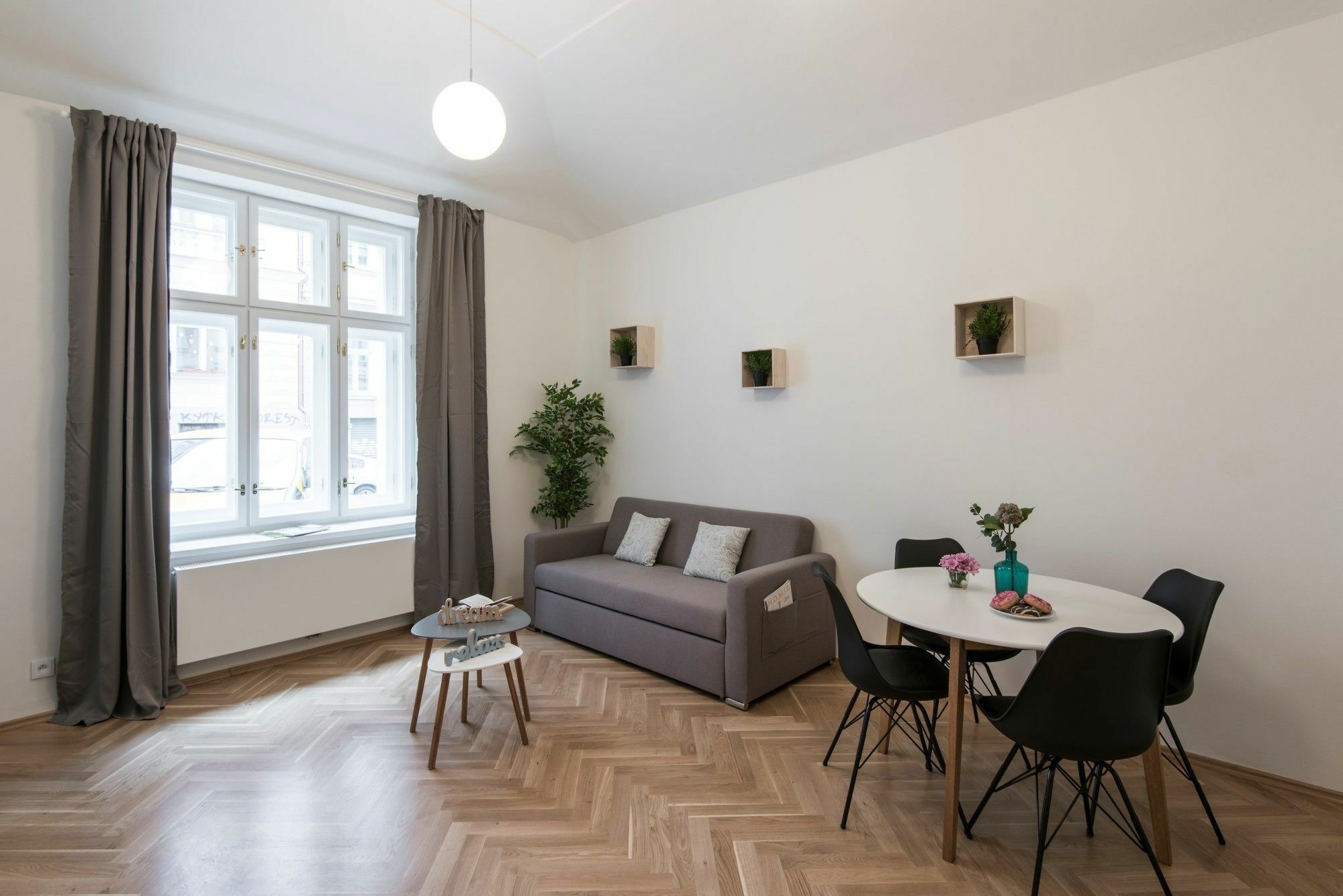 Rehorova Apartments Прага Екстериор снимка